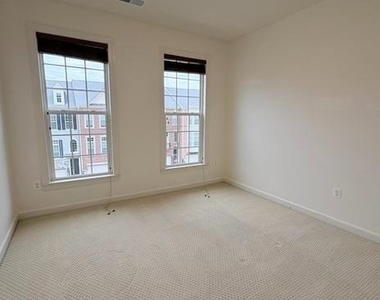121 Autumn View Drive - Photo Thumbnail 35