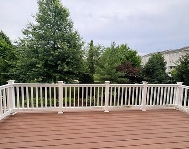 121 Autumn View Drive - Photo Thumbnail 20