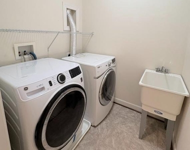 121 Autumn View Drive - Photo Thumbnail 34