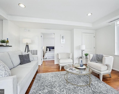 930 Wayne Avenue - Photo Thumbnail 9