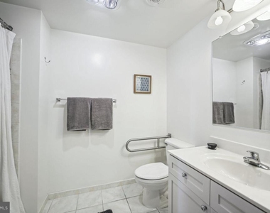 930 Wayne Avenue - Photo Thumbnail 25