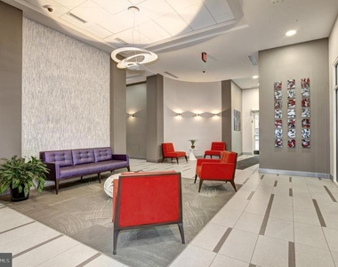930 Wayne Avenue - Photo Thumbnail 29