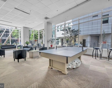 930 Wayne Avenue - Photo Thumbnail 28