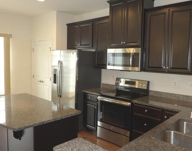 7218 Sugar Magnolia Lane - Photo Thumbnail 7