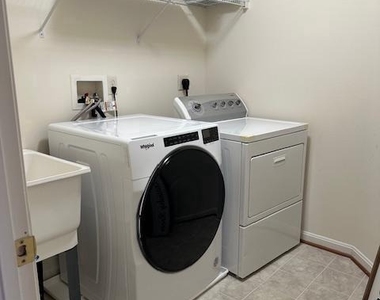 2198 Oak Forest Drive - Photo Thumbnail 12