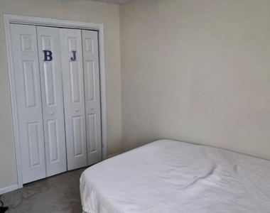3381 Sonia Trail - Photo Thumbnail 23