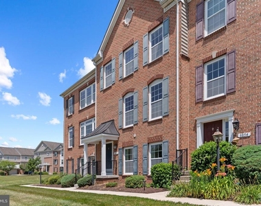 8852 Purple Iris Lane - Photo Thumbnail 42