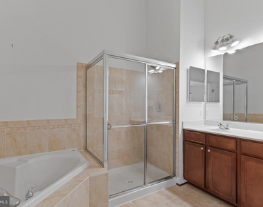 8852 Purple Iris Lane - Photo Thumbnail 26