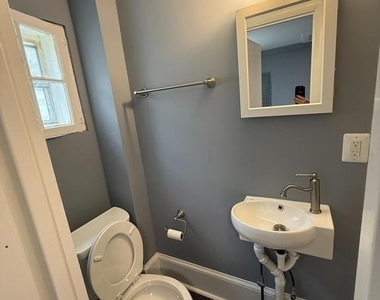 122 W All Saints Street - Photo Thumbnail 19