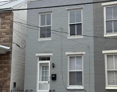 122 W All Saints Street - Photo Thumbnail 1