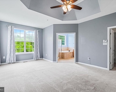 5053 Wesley Square - Photo Thumbnail 20