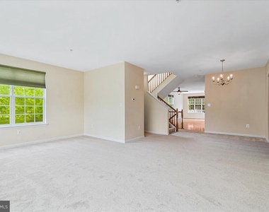 5053 Wesley Square - Photo Thumbnail 30