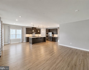 6809 Ballenger Run Boulevard - Photo Thumbnail 6
