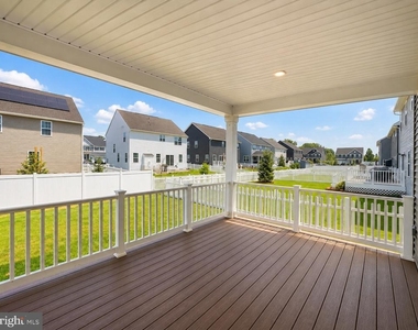 6809 Ballenger Run Boulevard - Photo Thumbnail 8