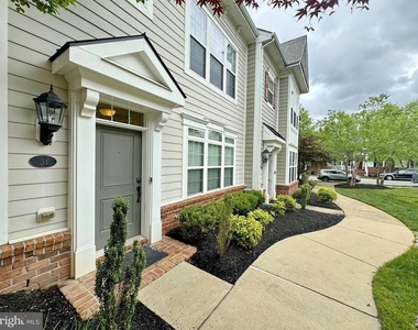 31 Steeplechase Drive - Photo Thumbnail 1