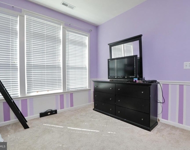 31 Steeplechase Drive - Photo Thumbnail 12