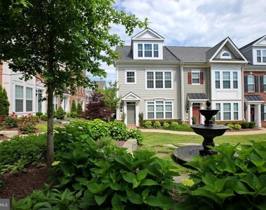 31 Steeplechase Drive - Photo Thumbnail 3