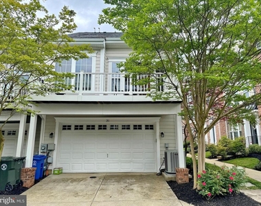 31 Steeplechase Drive - Photo Thumbnail 5