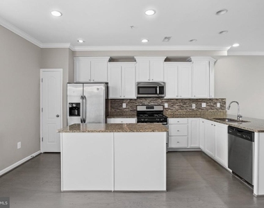 11177 Southport Place - Photo Thumbnail 8