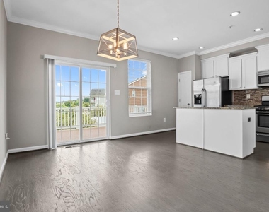 11177 Southport Place - Photo Thumbnail 6