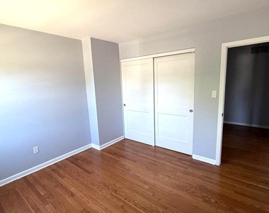 6409 Clifton Forge Circle - Photo Thumbnail 13