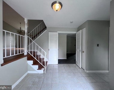 8407 Thornton Road - Photo Thumbnail 2