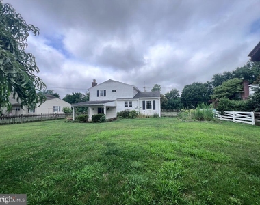 8407 Thornton Road - Photo Thumbnail 24