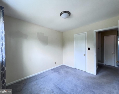 8407 Thornton Road - Photo Thumbnail 21