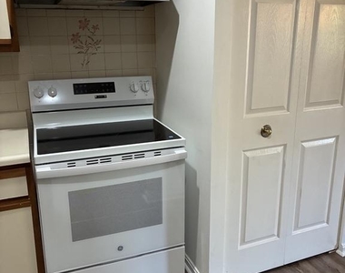 3800 Meghan Drive - Photo Thumbnail 8
