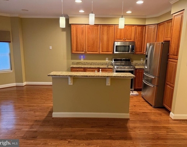 615 Strandhill Court - Photo Thumbnail 4