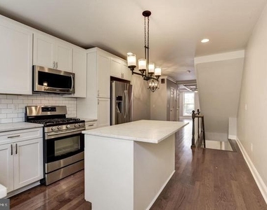 45 E Randall Street - Photo Thumbnail 7