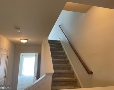 1434 Carrick Court - Photo Thumbnail 5