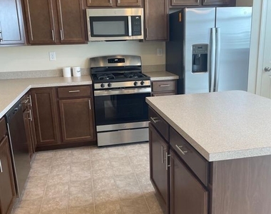 1434 Carrick Court - Photo Thumbnail 8