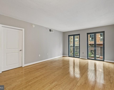 1117 10th Street Nw - Photo Thumbnail 5
