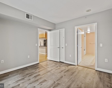 1117 10th Street Nw - Photo Thumbnail 12
