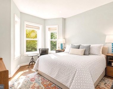 145 Adams Street Nw - Photo Thumbnail 9