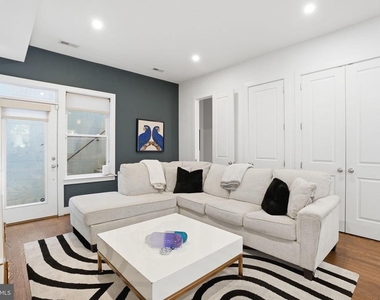 145 Adams Street Nw - Photo Thumbnail 6