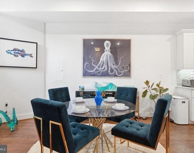 145 Adams Street Nw - Photo Thumbnail 3