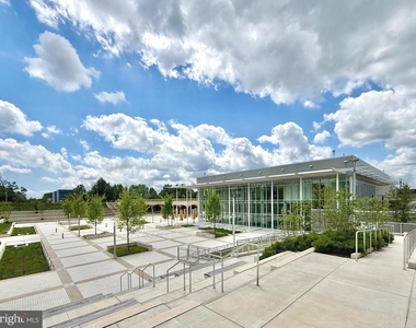 145 Adams Street Nw - Photo Thumbnail 22