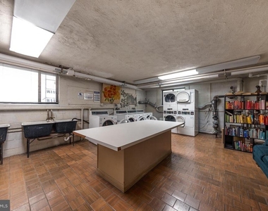 305 C Street Ne - Photo Thumbnail 28