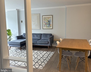 305 C Street Ne - Photo Thumbnail 6