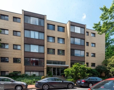 305 C Street Ne - Photo Thumbnail 1