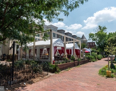 305 C Street Ne - Photo Thumbnail 20