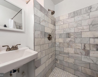 305 C Street Ne - Photo Thumbnail 19
