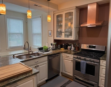 908 11th Street Ne - Photo Thumbnail 2