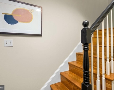 410 11th Street Ne - Photo Thumbnail 5