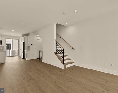 2607 Platt Court Nw - Photo Thumbnail 1