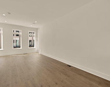 2607 Platt Court Nw - Photo Thumbnail 2