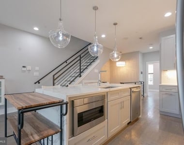 1632 K Street Ne - Photo Thumbnail 12