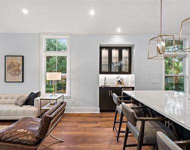 1801 Alta Vista Ave - Photo Thumbnail 9